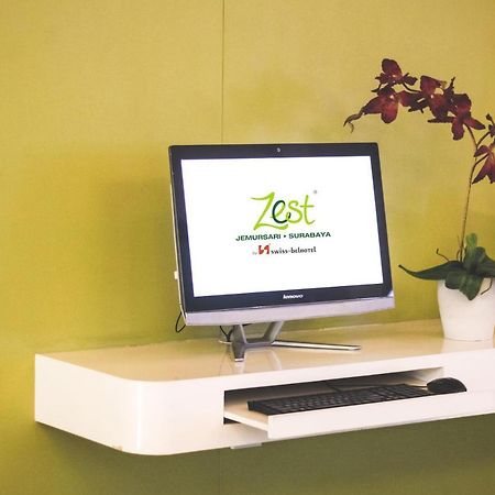 Zest Jemursari By Swiss-Belhotel International Σουραμπάγια Εξωτερικό φωτογραφία