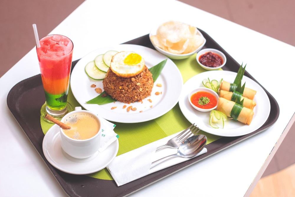 Zest Jemursari By Swiss-Belhotel International Σουραμπάγια Εξωτερικό φωτογραφία