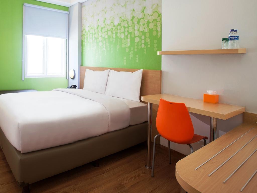 Zest Jemursari By Swiss-Belhotel International Σουραμπάγια Εξωτερικό φωτογραφία