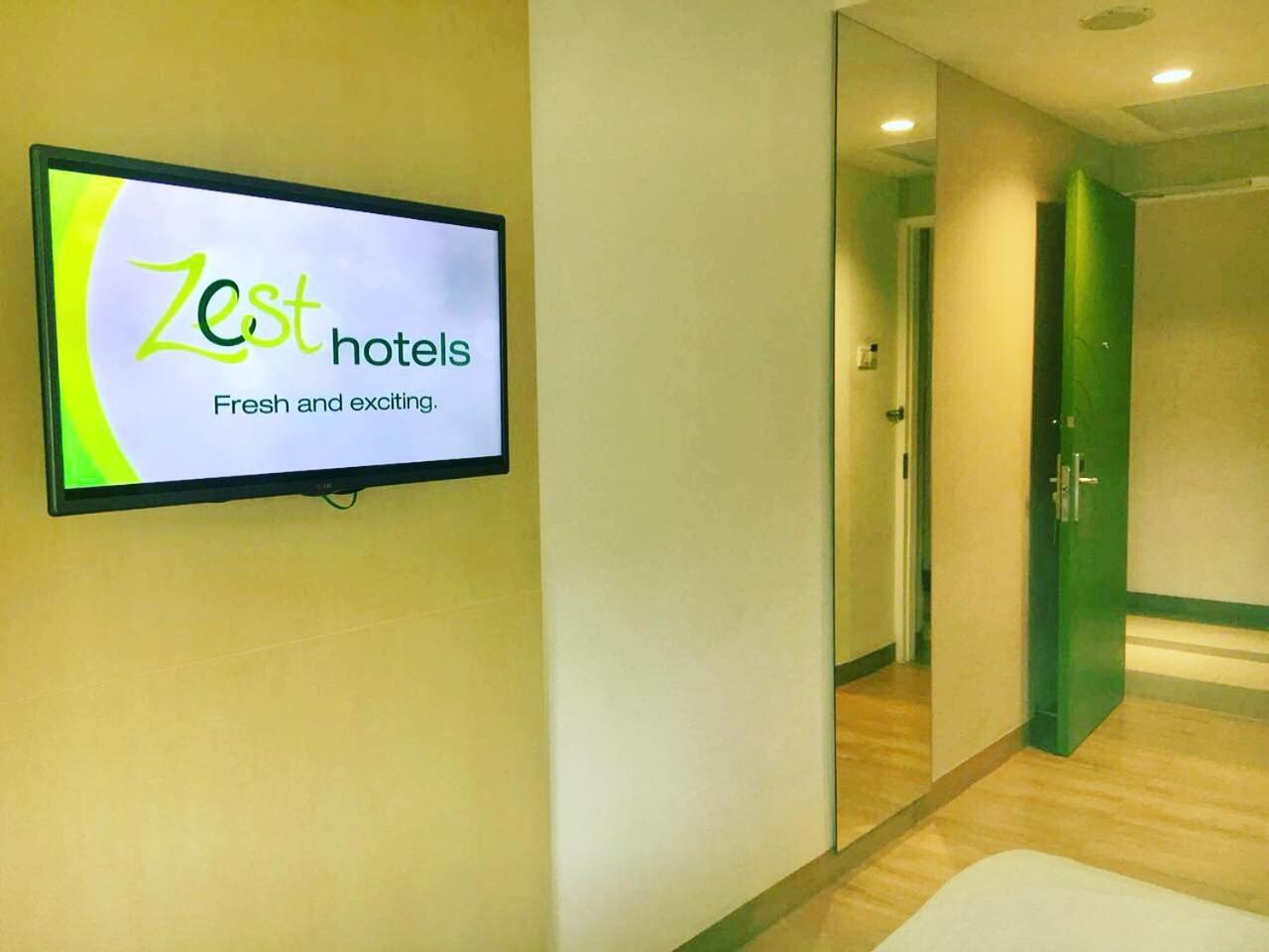 Zest Jemursari By Swiss-Belhotel International Σουραμπάγια Εξωτερικό φωτογραφία